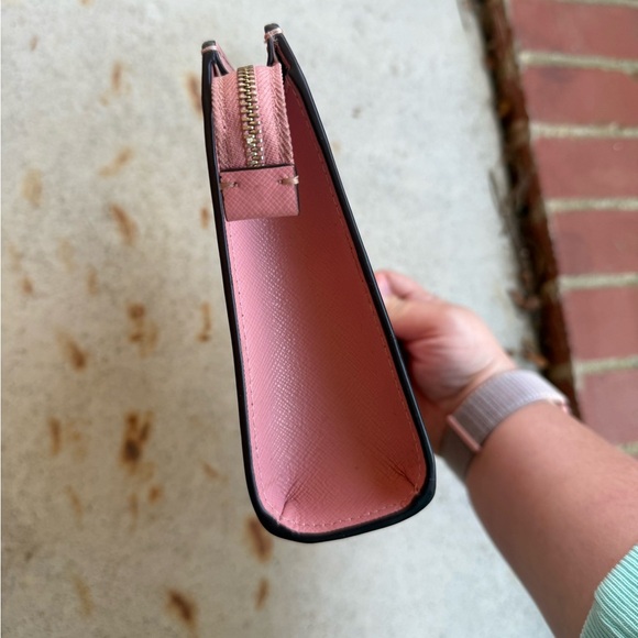 Kate Spade Wristlet - Picture 4 of 11